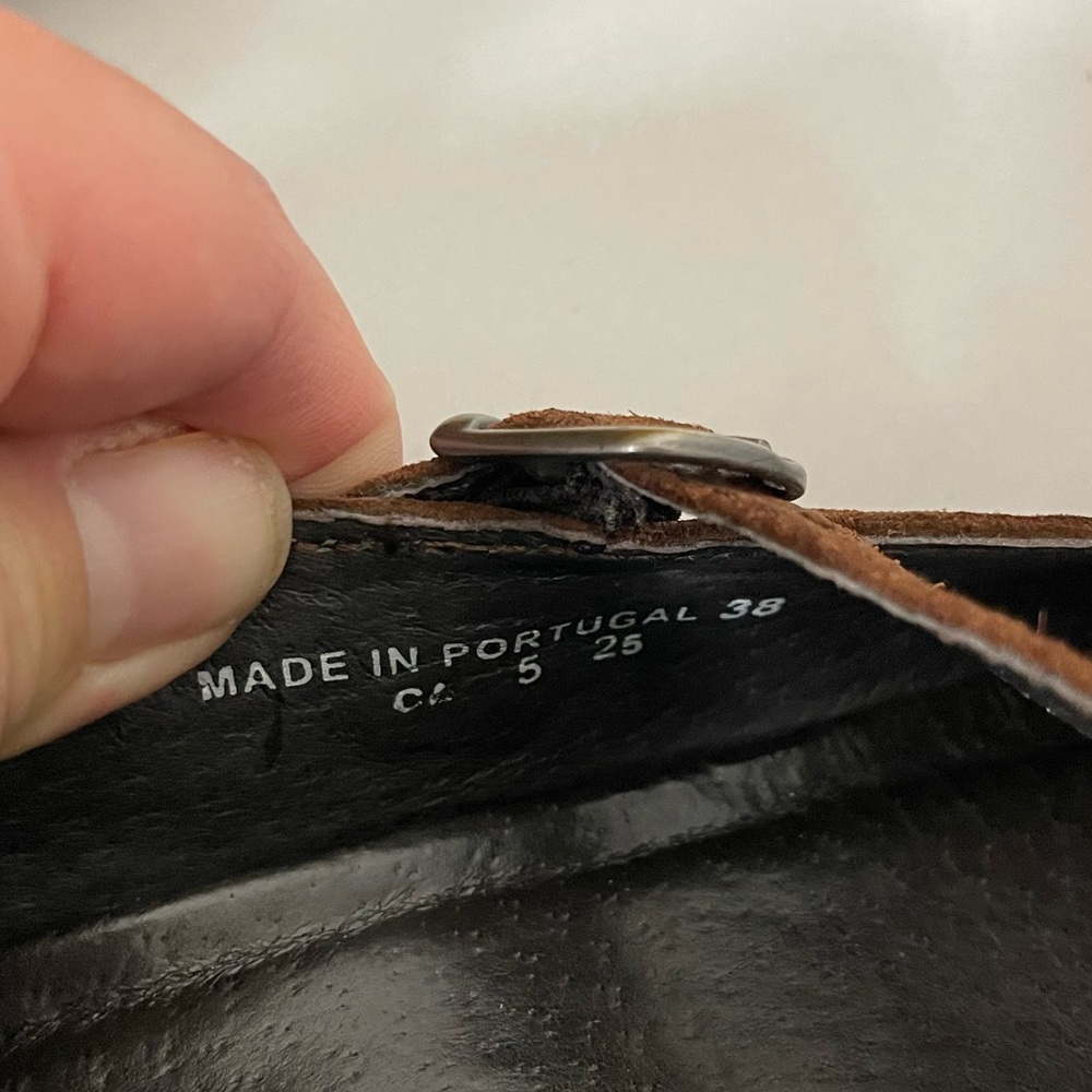 Dansko Fran Suede Mary Janes in Brown Suede Sz 38 Platform Comfortable - Picture 6 of 6